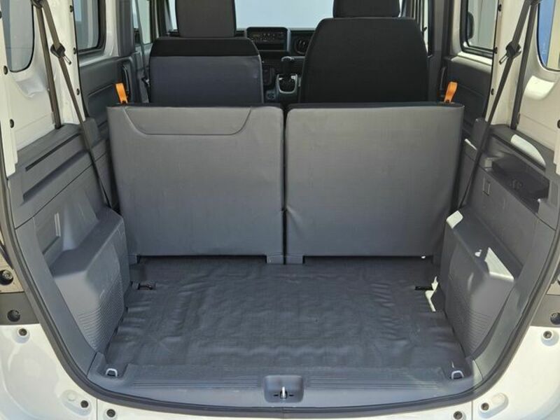 N-VAN