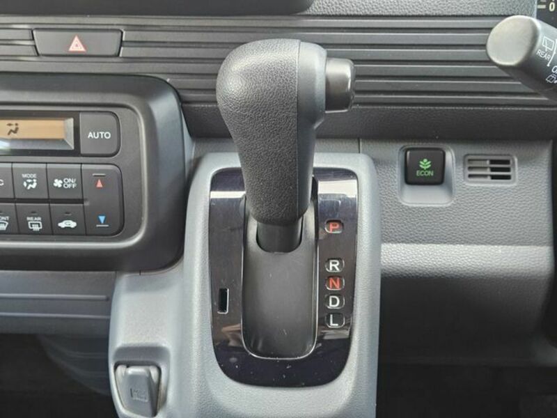 N-VAN