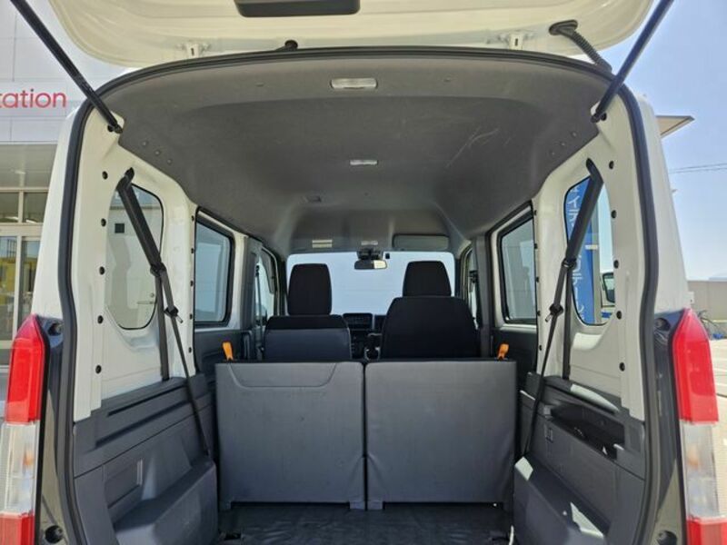 N-VAN