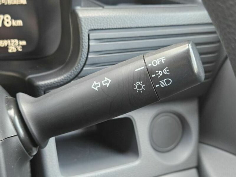 N-VAN