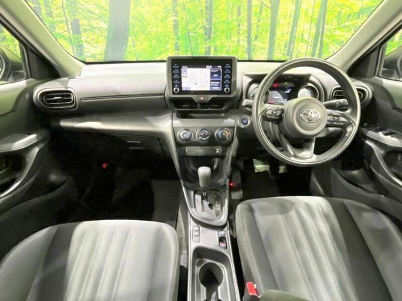 YARIS CROSS