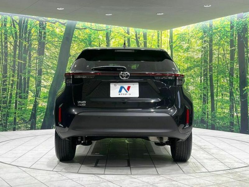 YARIS CROSS