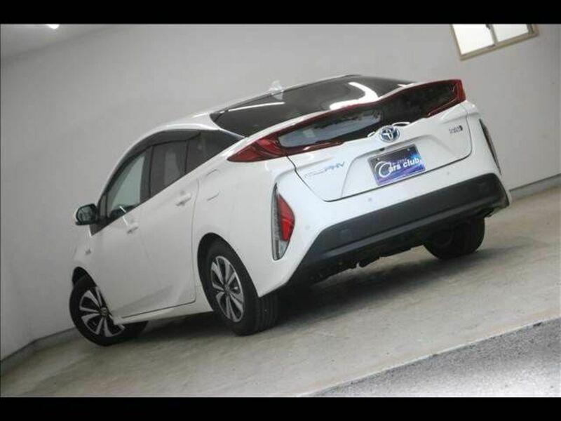 PRIUS PHV
