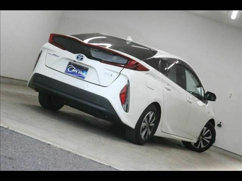 PRIUS PHV
