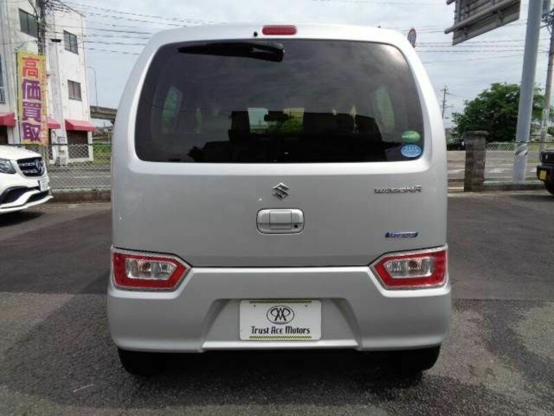 WAGON R