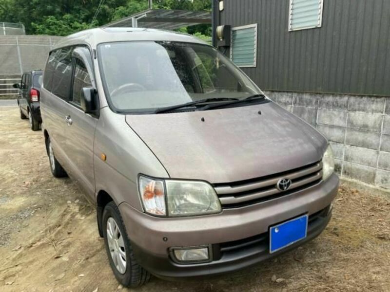 TOYOTA TOWNACE NOAH
