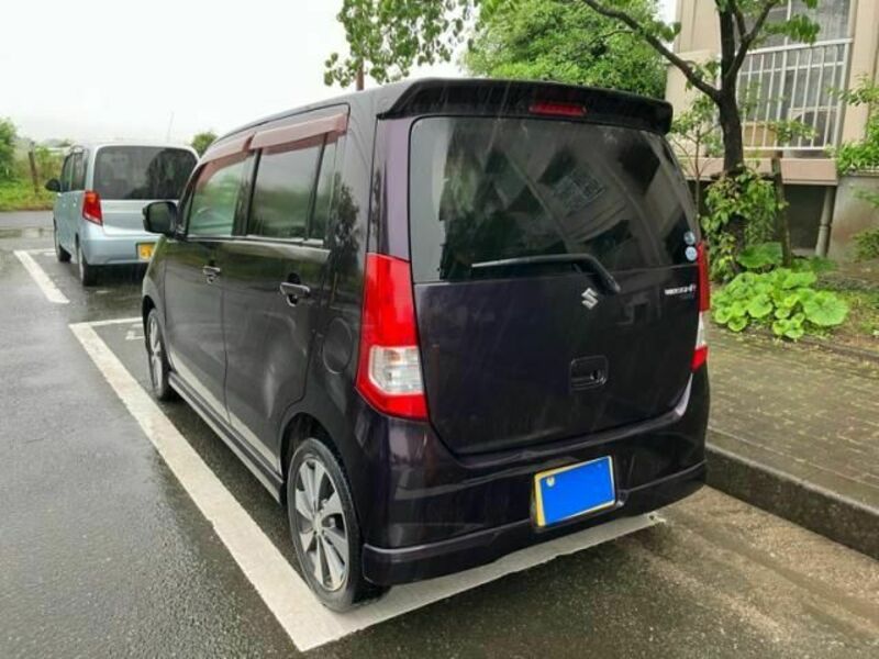 WAGON R