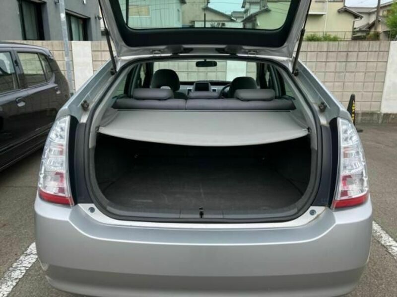 PRIUS-9