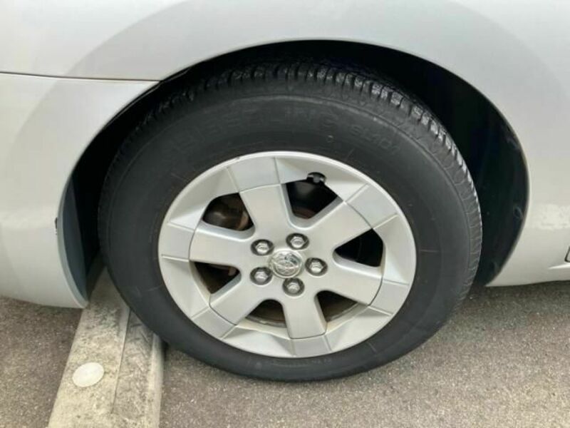 PRIUS-11