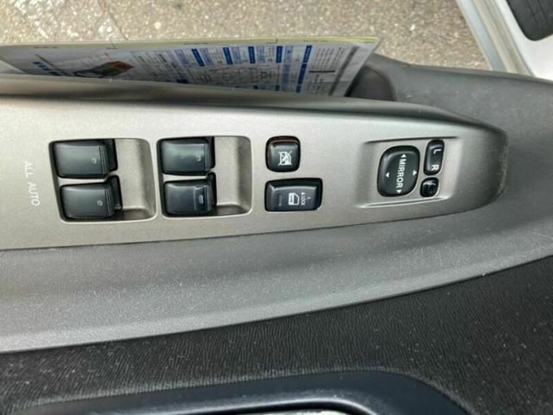 PRIUS-13
