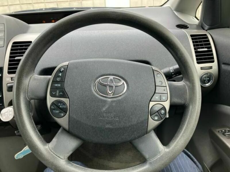 PRIUS-18