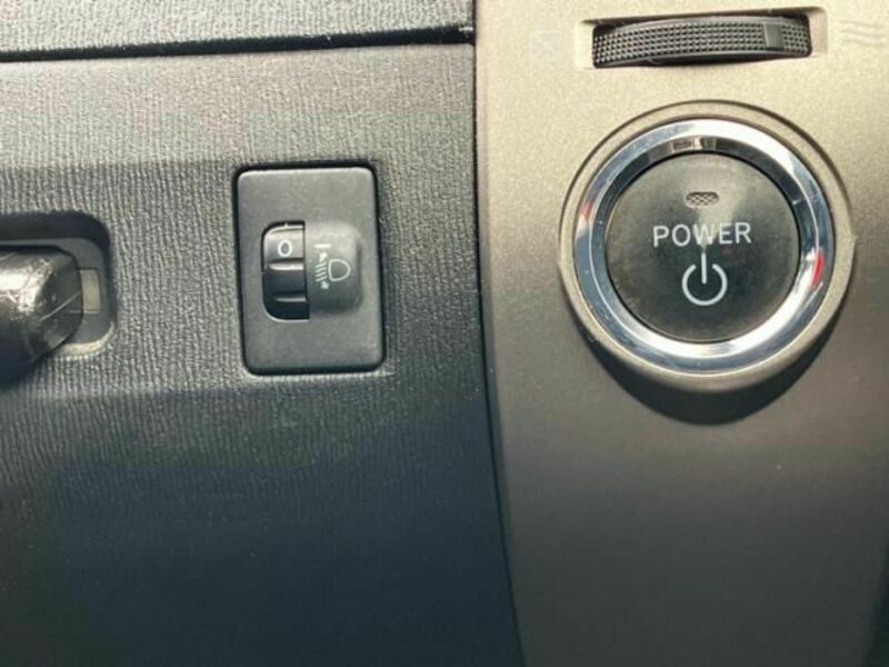 PRIUS-23