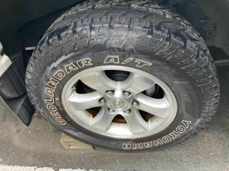 LAND CRUISER PRADO-7