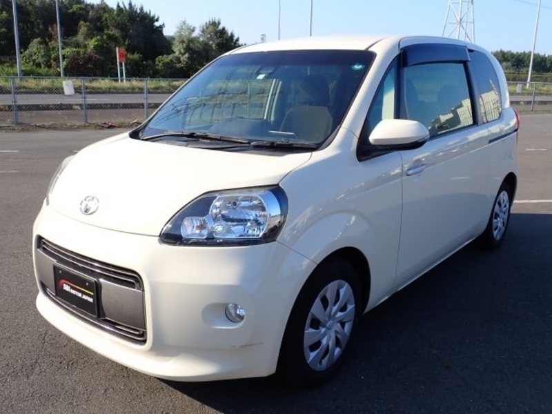 TOYOTA PORTE