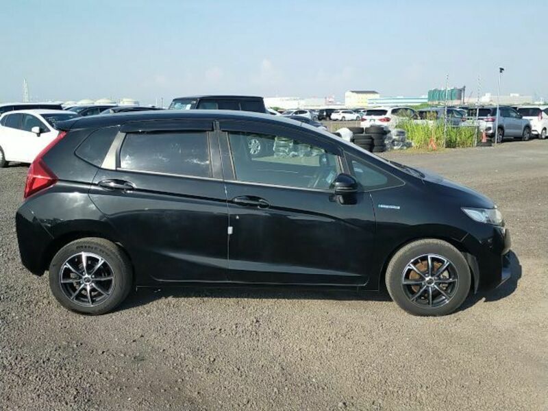FIT HYBRID