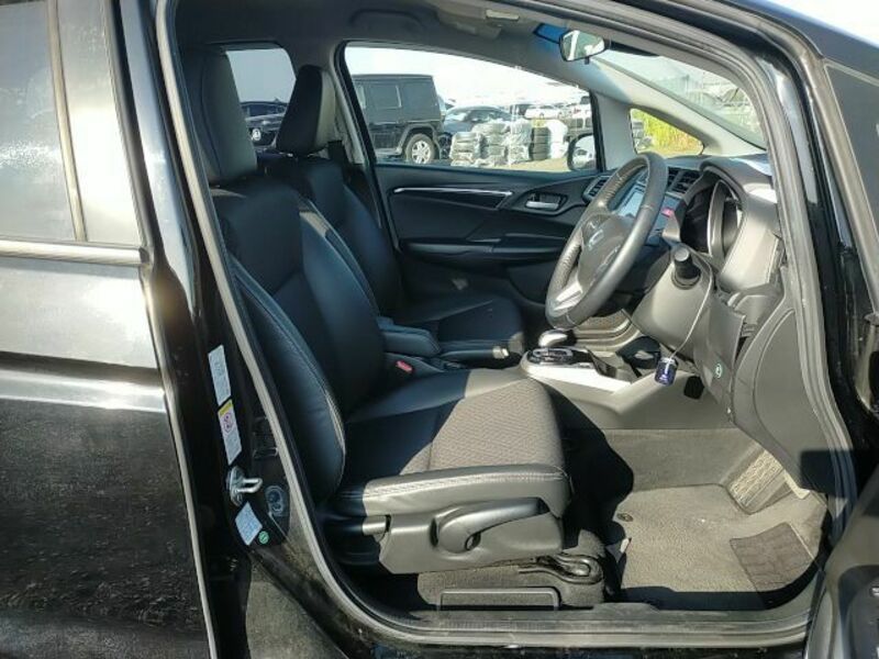 FIT HYBRID