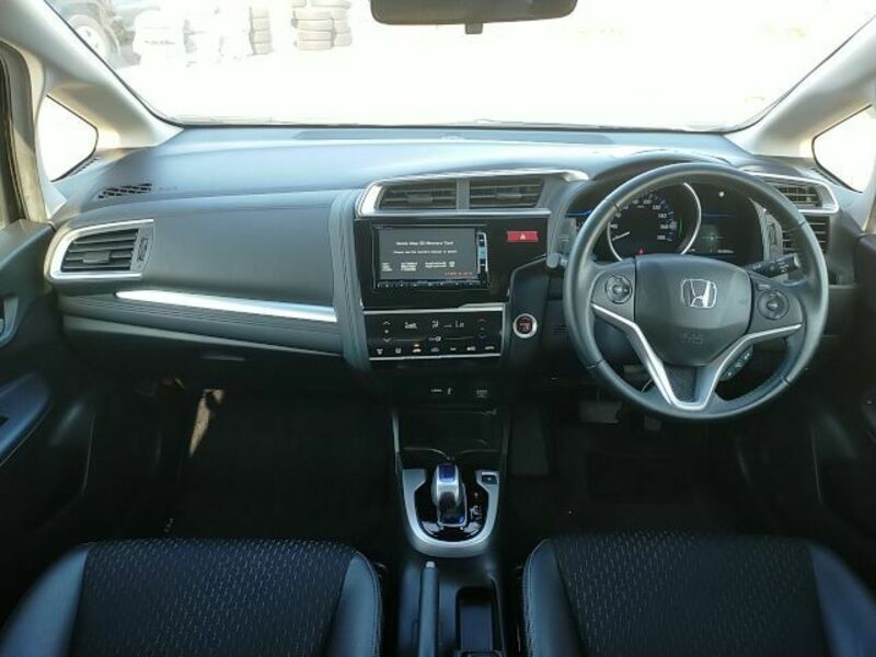 FIT HYBRID