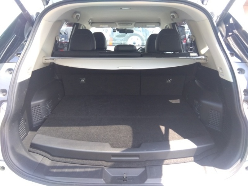 X-TRAIL HYBRID