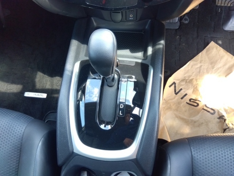 X-TRAIL HYBRID