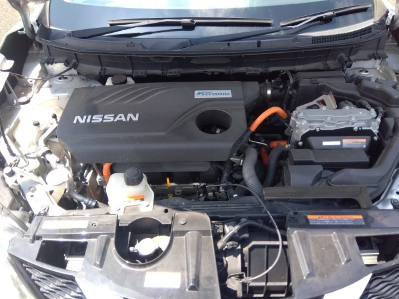 X-TRAIL HYBRID