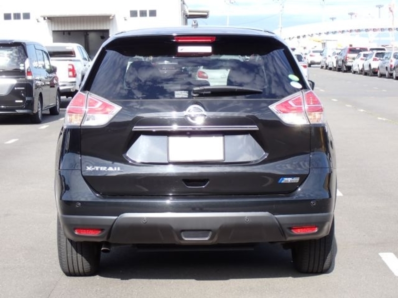 X-TRAIL