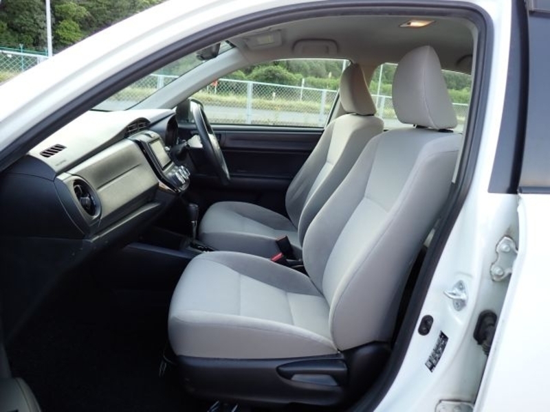 COROLLA AXIO