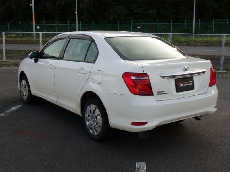 COROLLA AXIO