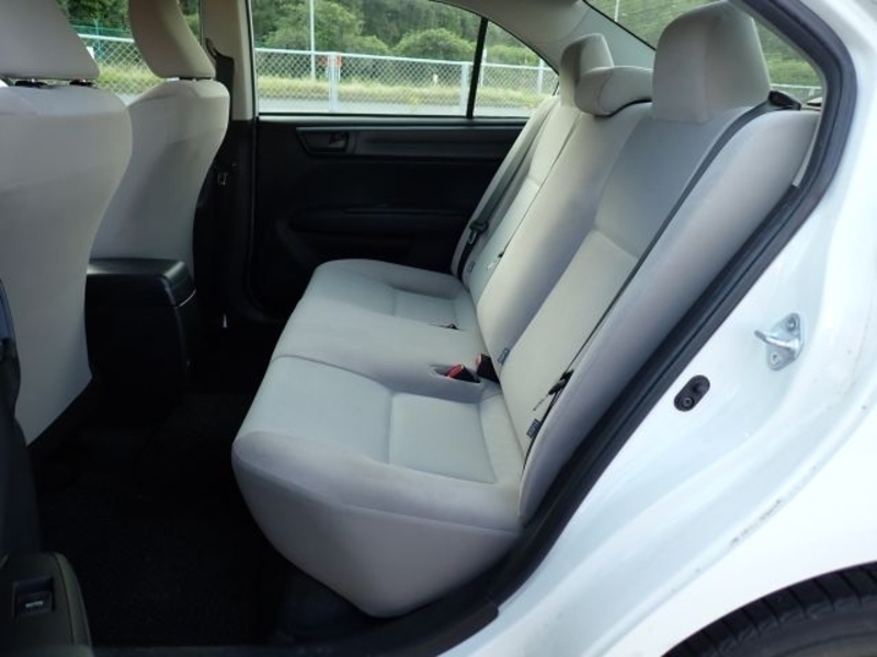 COROLLA AXIO