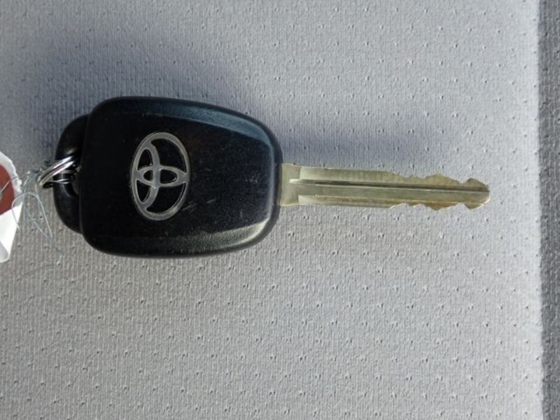 COROLLA AXIO