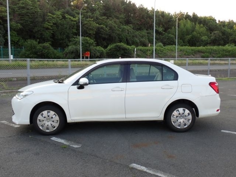 COROLLA AXIO