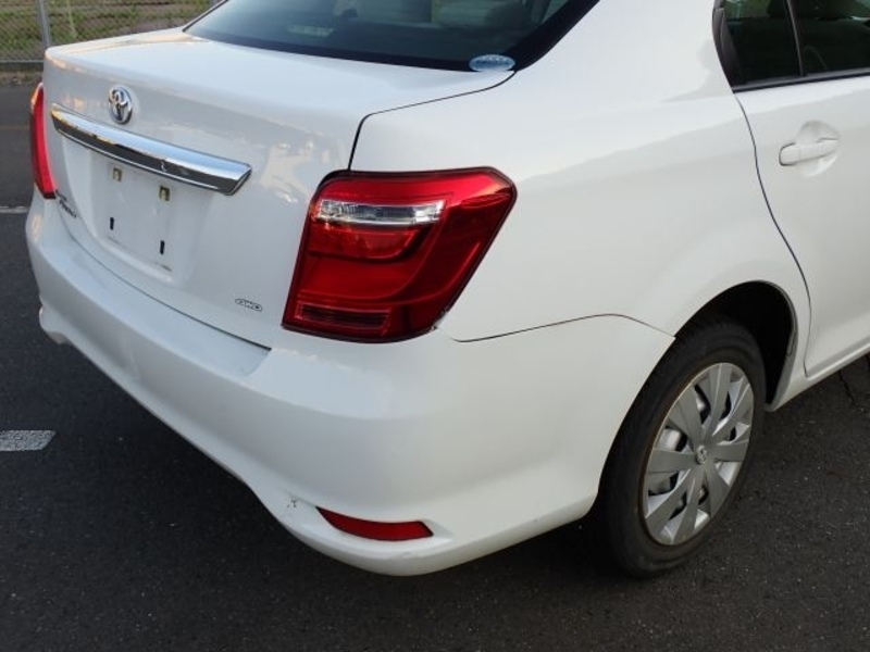 COROLLA AXIO