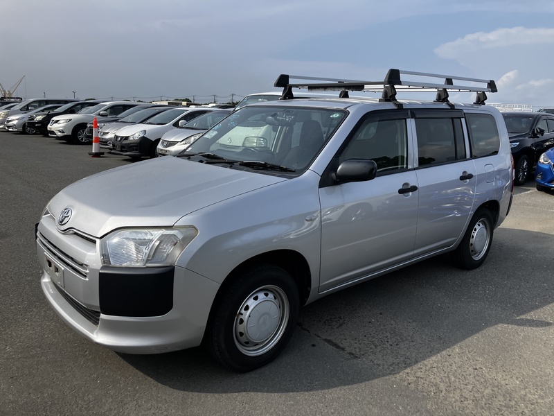 TOYOTA SUCCEED VAN