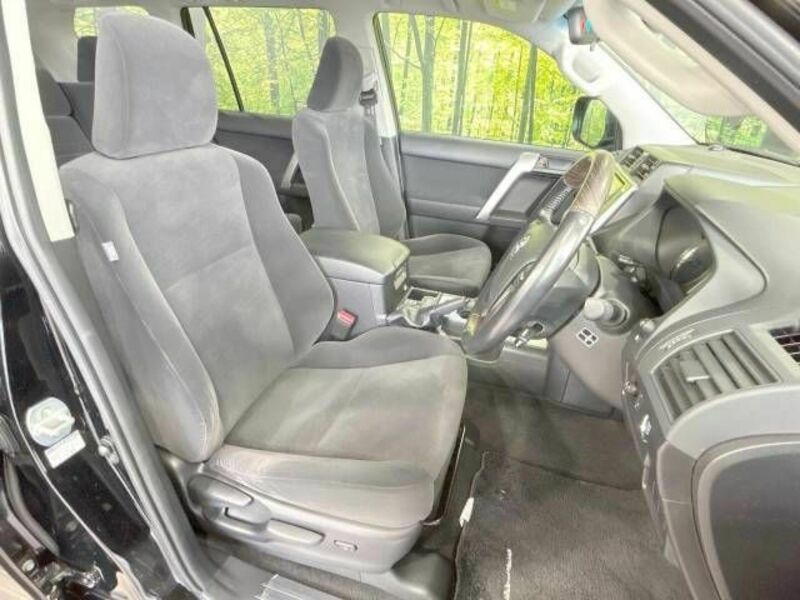 LAND CRUISER PRADO-7