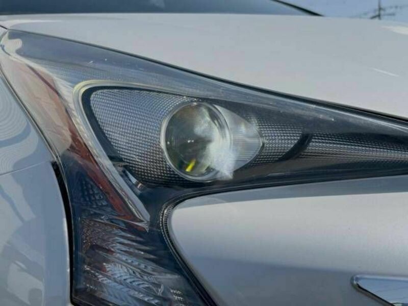 PRIUS-12