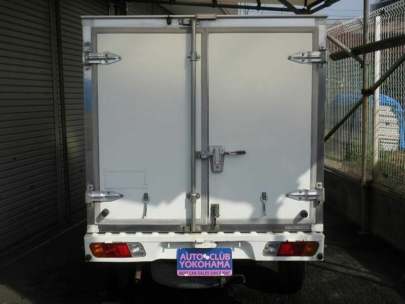 MINICAB TRUCK