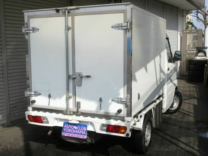 MINICAB TRUCK