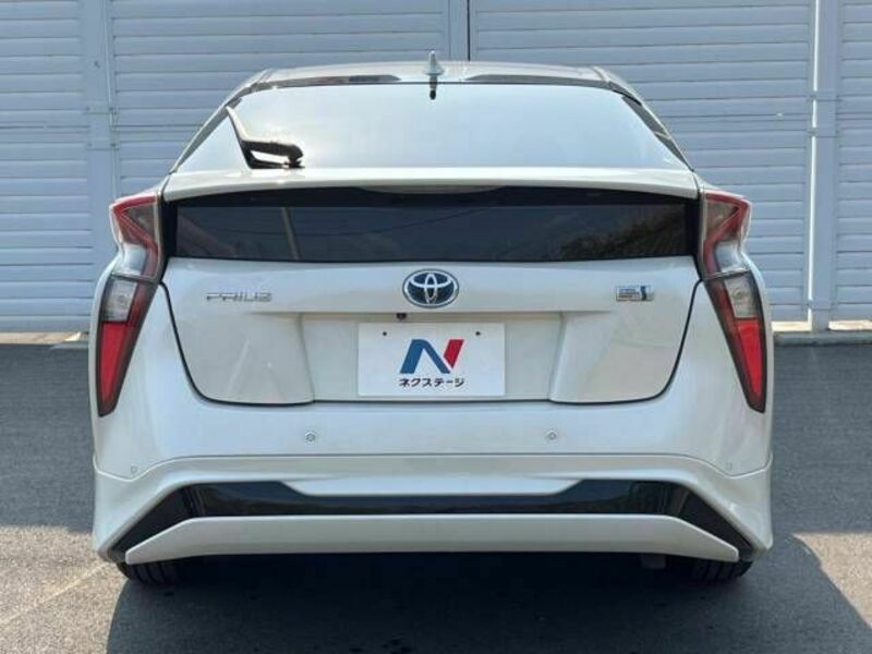 PRIUS-13