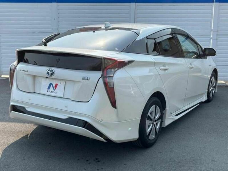 PRIUS-15