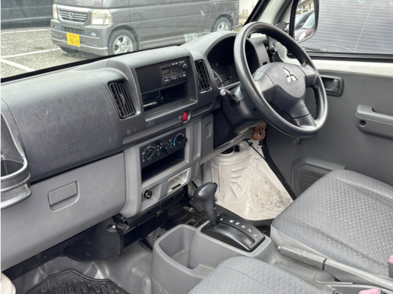 MINICAB VAN