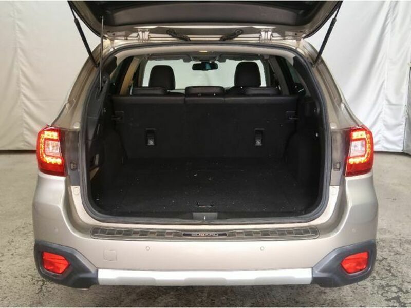 LEGACY OUTBACK