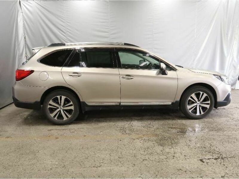 LEGACY OUTBACK