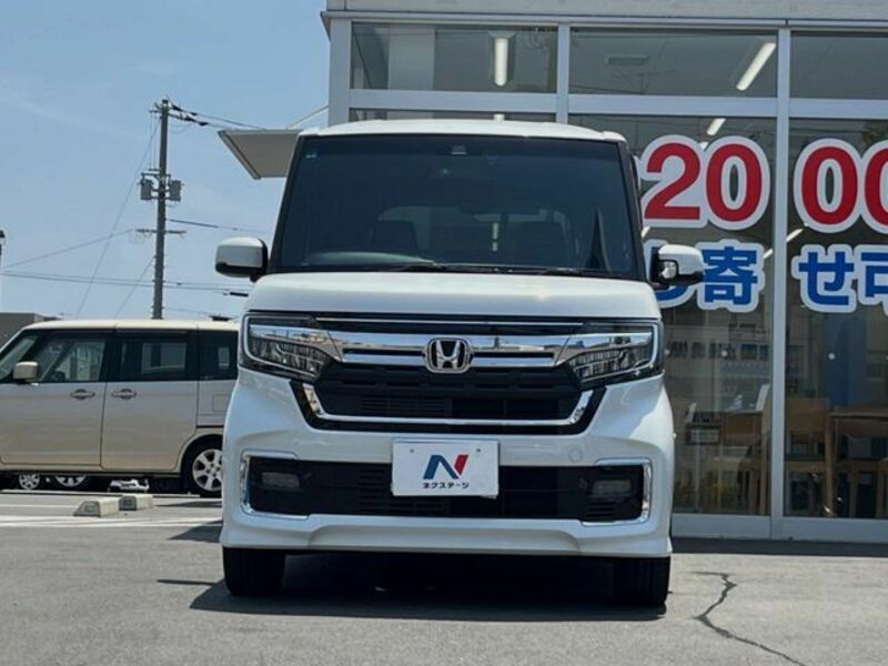 N BOX CUSTOM
