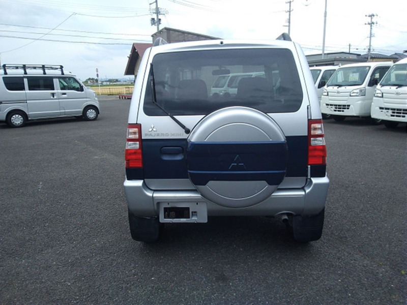 PAJERO MINI