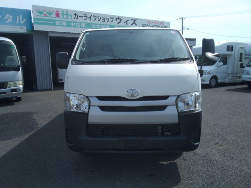 HIACE VAN