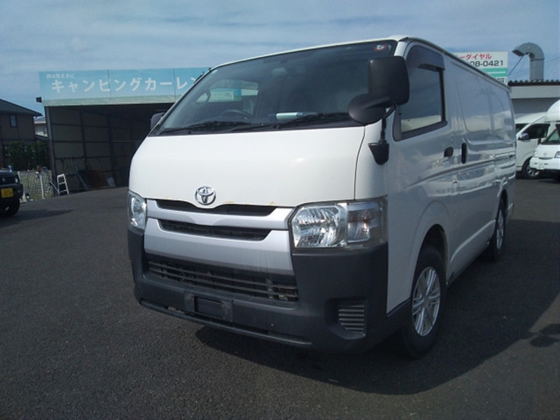HIACE VAN