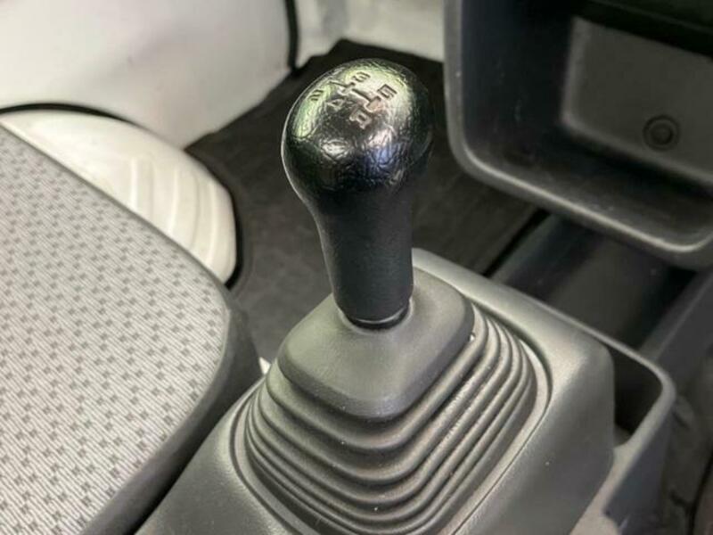MINICAB TRUCK