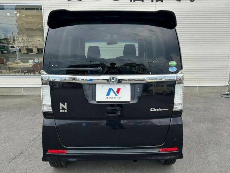 N BOX CUSTOM
