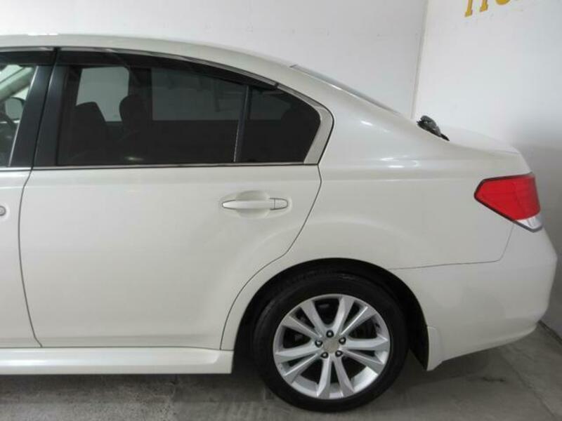 LEGACY B4