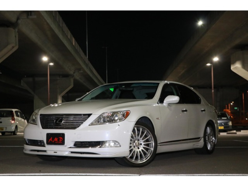 LEXUS LS