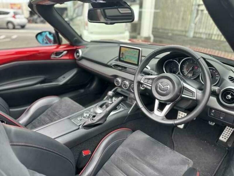 ROADSTER